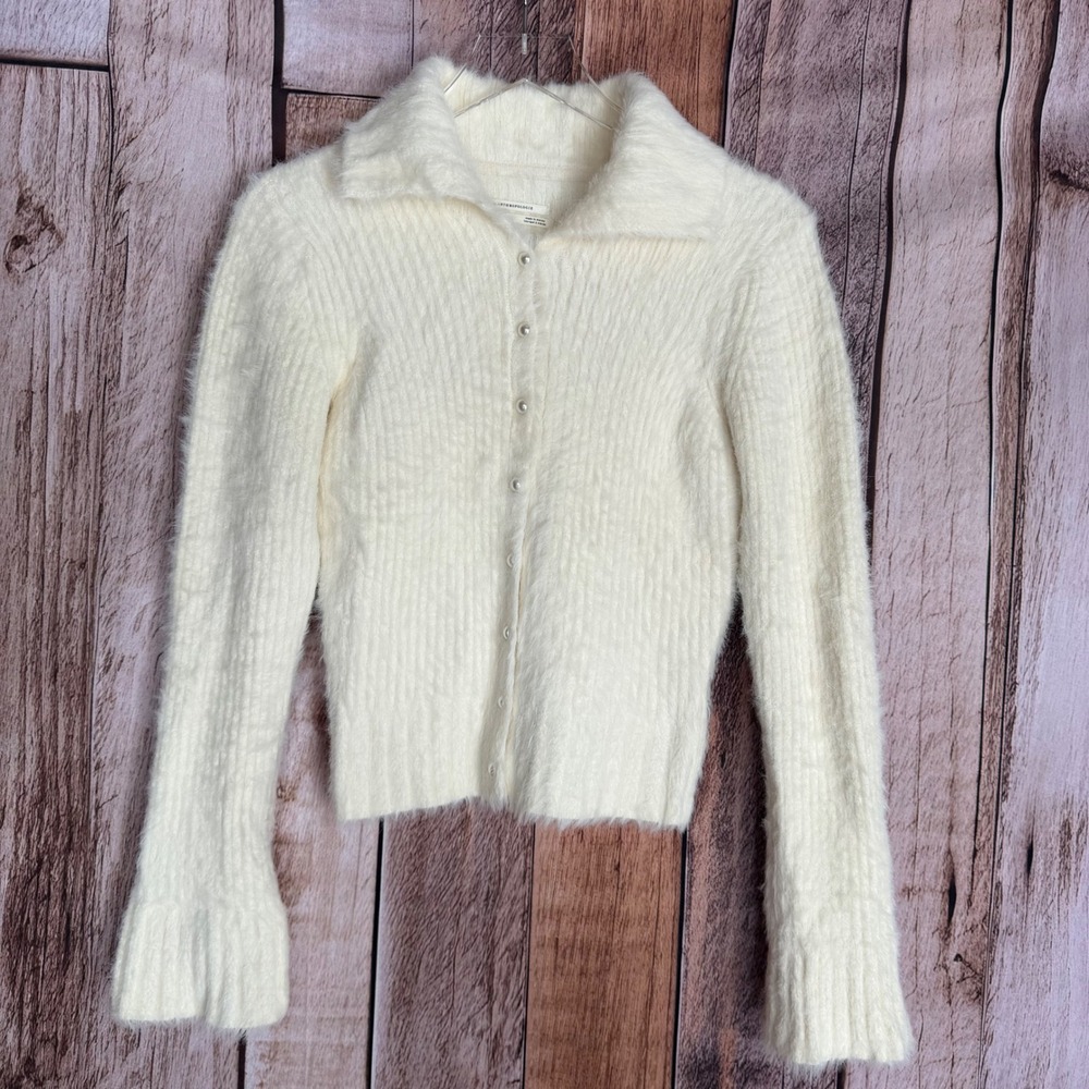 Anthropologie Caridgan Sweater Pearl Button Fuzzy Balletcore Cream Size Medium